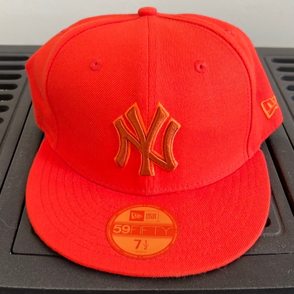 Rare! All orange 🍊 New York Yankees 59FIFTY Hat 🧢